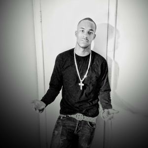 Meet your Posher, Ayone